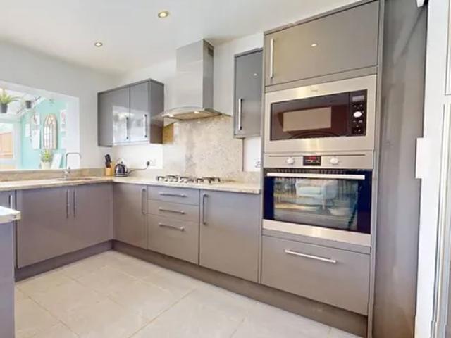 House for rent in London Borough of Merton, Merton Park