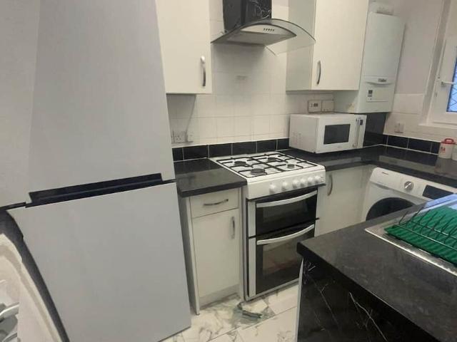 Apartment for rent in St Matthew's Estate, Greater London
