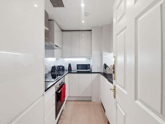 Apartment for rent in Hans Town, Greater London