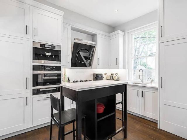 House for rent in Hans Town, Greater London