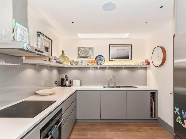 House for rent in Royal Borough of Kensington and Chelsea, Greater London
