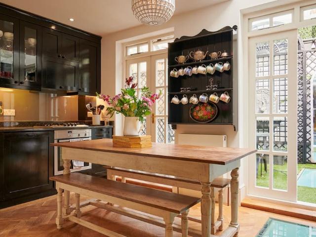 House for rent in Royal Borough of Kensington and Chelsea, Greater London