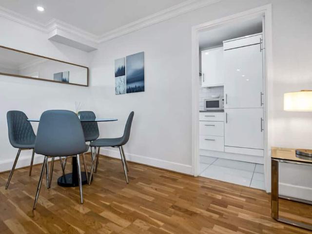 Apartment for rent in Royal Borough of Kensington and Chelsea, Greater London