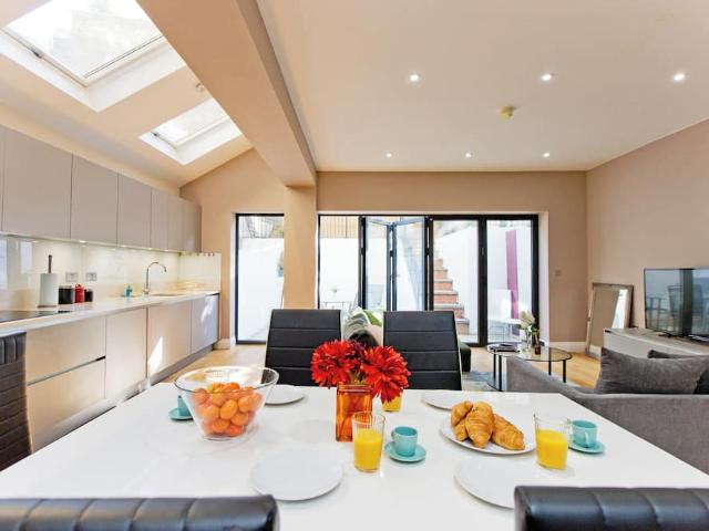 Apartment for rent in Royal Borough of Kensington and Chelsea, Greater London