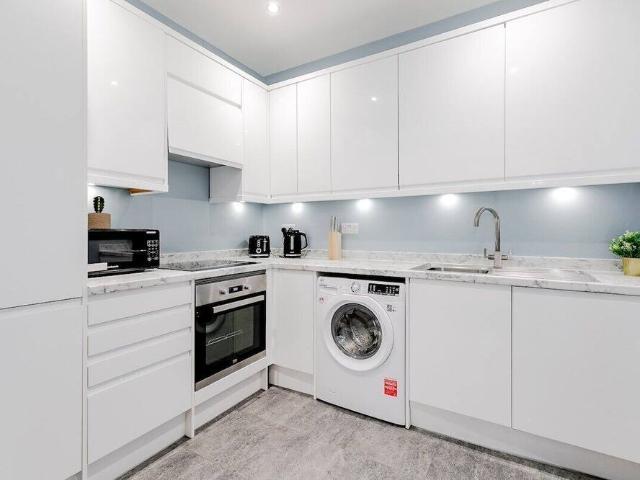 Apartment for rent in Royal Borough of Kensington and Chelsea, Greater London