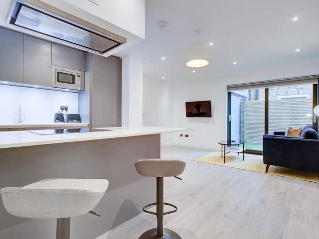 Apartment for rent in London Borough of Hammersmith and Fulham, Greater London