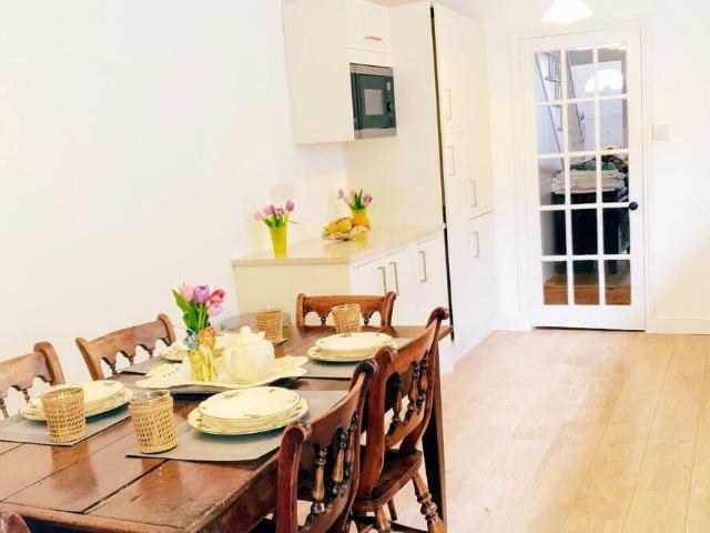House for rent in London Borough of Hammersmith and Fulham, Greater London