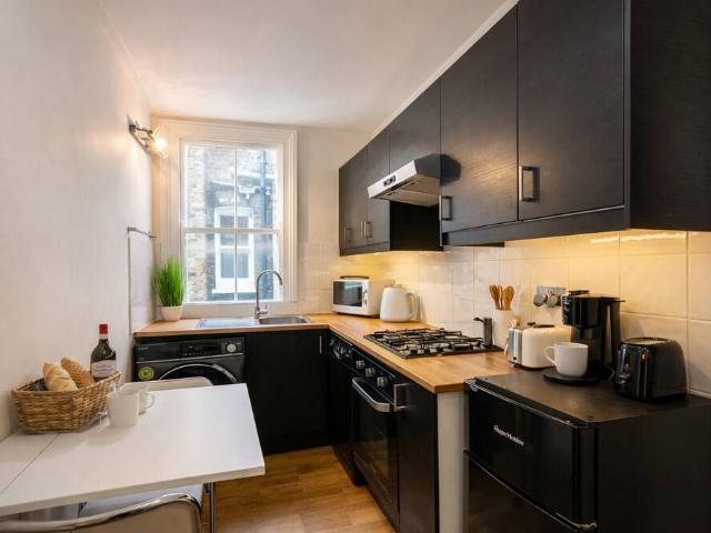 House for rent in London Borough of Hammersmith and Fulham, Greater London