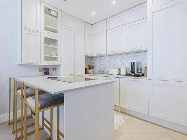 House for rent in South Kensington, Greater London