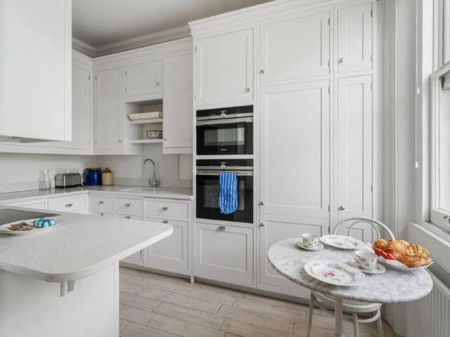 Apartment for rent in The Boltons, Greater London