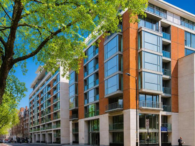 Apartment for rent in Knightsbridge, Greater London