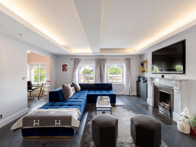Apartment for rent in South Kensington, Greater London