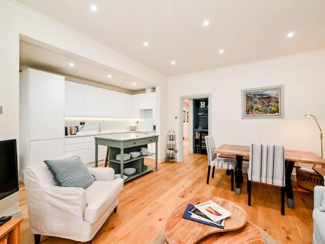 Apartment for rent in Royal Borough of Kensington and Chelsea, Greater London