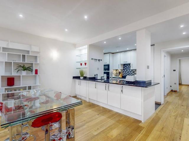 Apartment for rent in Royal Borough of Kensington and Chelsea, Greater London