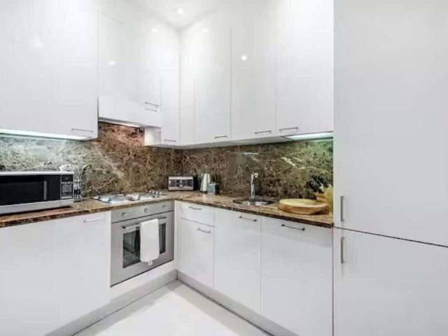 Apartment for rent in Royal Borough of Kensington and Chelsea, Greater London