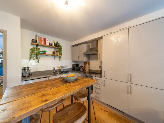 Apartment for rent in London Borough of Croydon, Forestdale