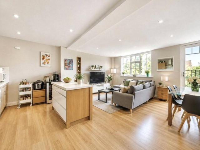 Apartment for rent in Brixton, Greater London