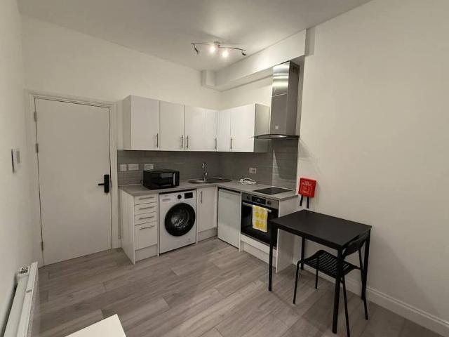 Apartment for rent in London Borough of Lambeth, Greater London