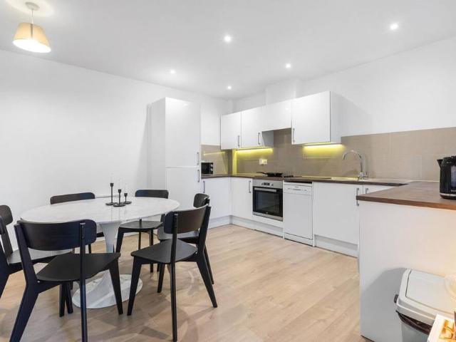 Apartment for rent in Stockwell Park, Greater London