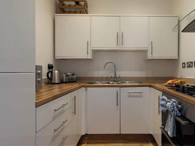 Apartment for rent in London Borough of Richmond upon Thames, Greater London