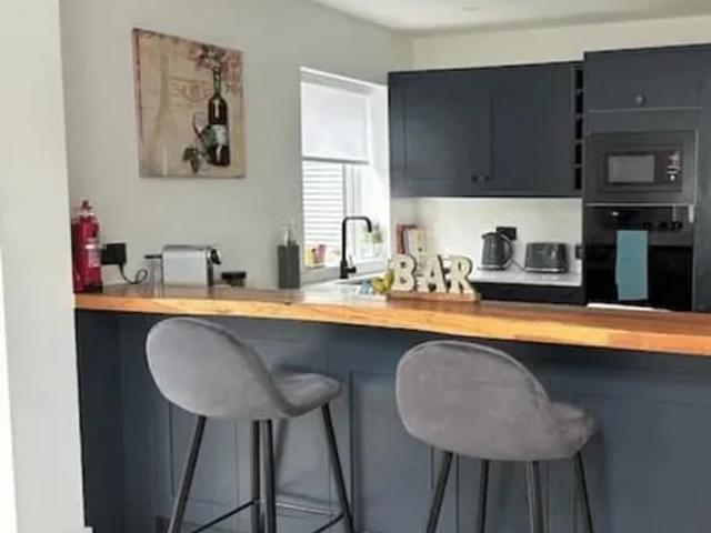 House for rent in London Borough of Hounslow, Greater London