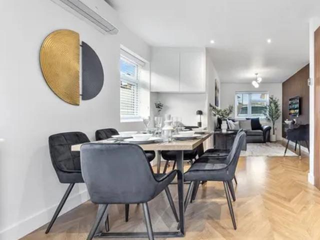 House for rent in London Borough of Hounslow, Greater London