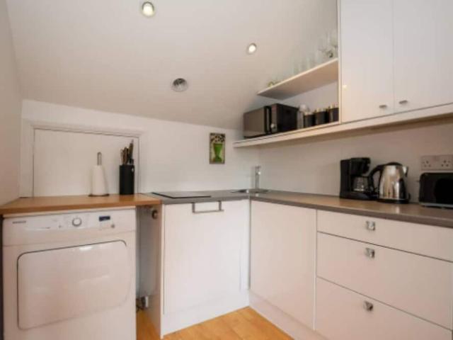 Apartment for rent in London Borough of Richmond upon Thames, Greater London