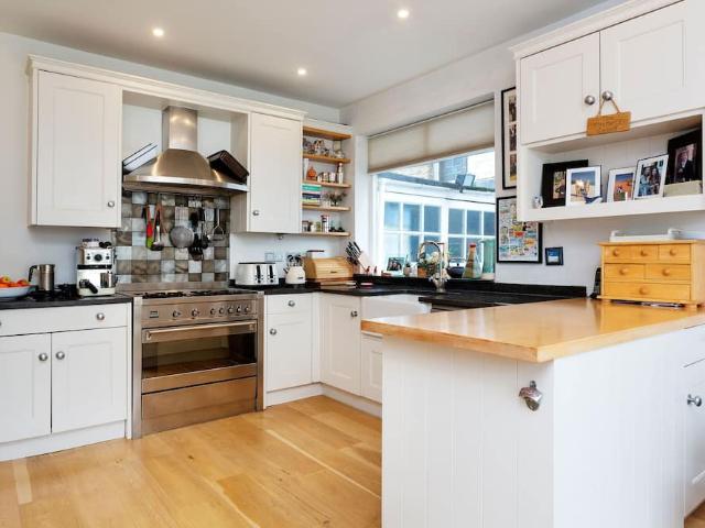 House for rent in London Borough of Richmond upon Thames, Greater London