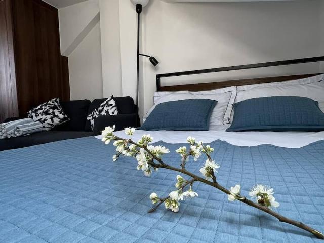 House for rent in London Borough of Ealing, Greater London