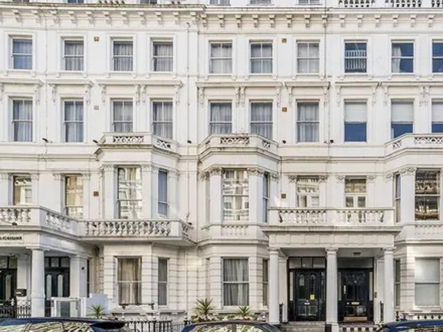 Apartment for rent in Victoria, Greater London