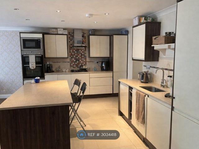 House for rent in Ickenham, Greater London