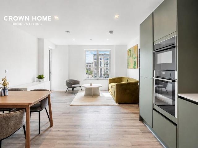 House for rent in North Kensington, Greater London