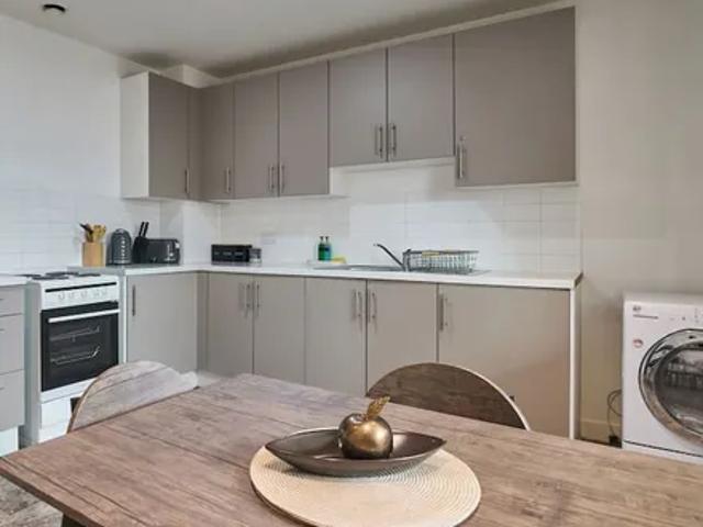Apartment for rent in North Kensington, Greater London