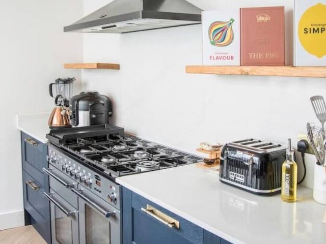 House for rent in Royal Borough of Kensington and Chelsea, Greater London