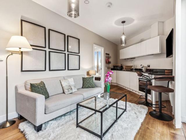 Apartment for rent in Silchester Estate West, Greater London