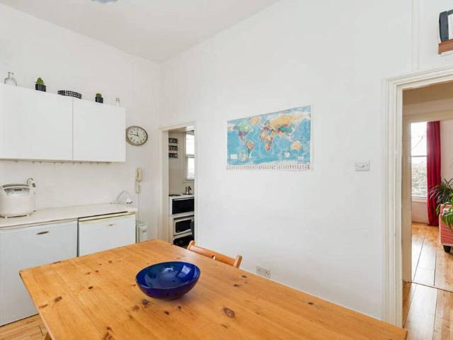 Apartment for rent in Silchester Estate, Greater London