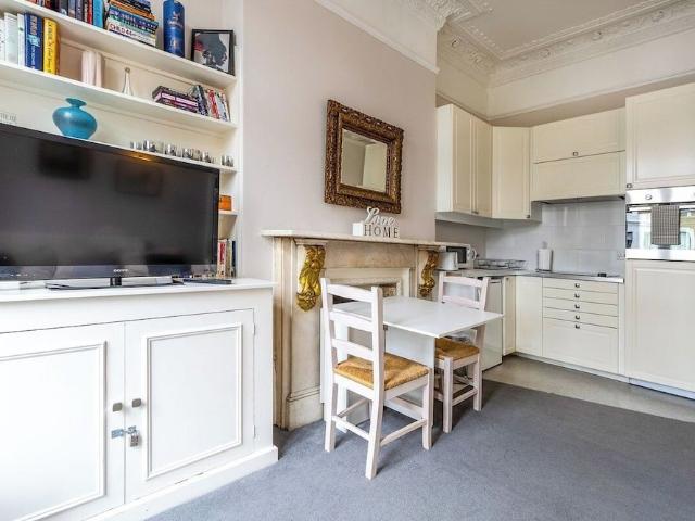 Apartment for rent in Kensal Town, Greater London