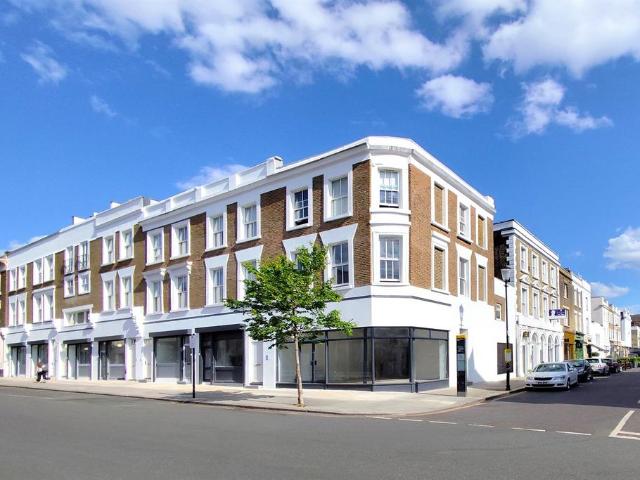 Apartment for rent in North Kensington, Greater London