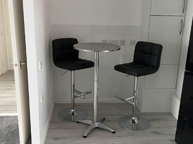 Apartment for rent in Notting Dale Village, Greater London