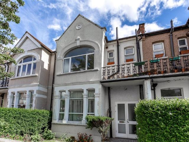 Apartment for rent in London Borough of Ealing, Greater London