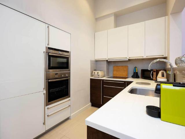 Apartment for rent in London Borough of Hammersmith and Fulham, Greater London