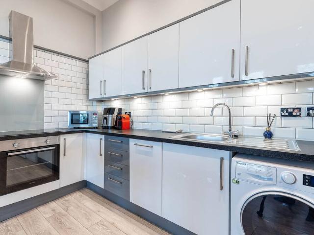 Apartment for rent in London Borough of Hammersmith and Fulham, Greater London