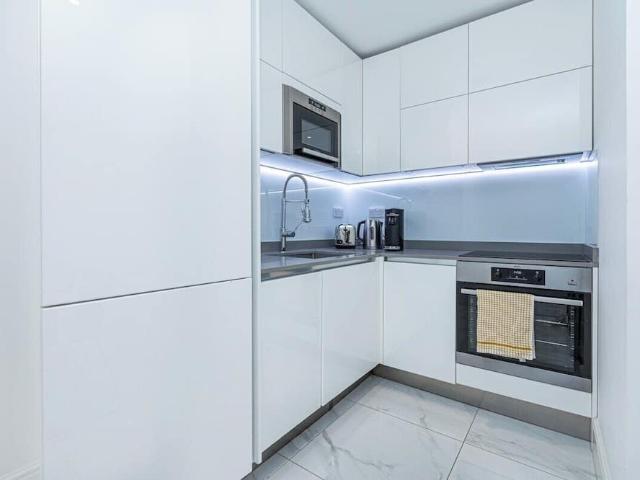 Apartment for rent in East Marylebone, Greater London