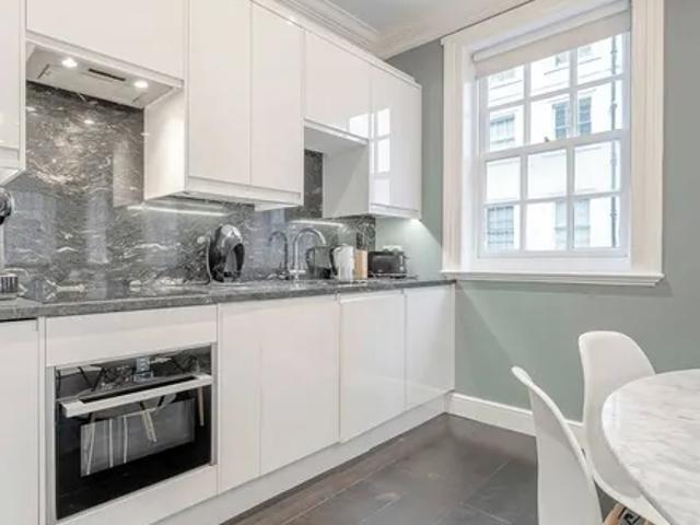 Apartment for rent in Marylebone, Greater London