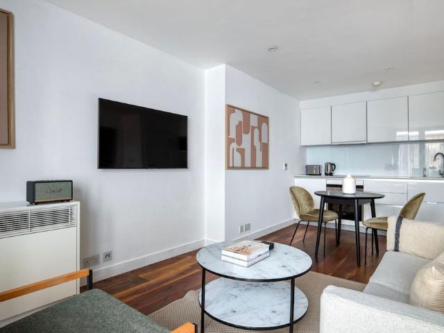 Apartment for rent in East Marylebone, Greater London