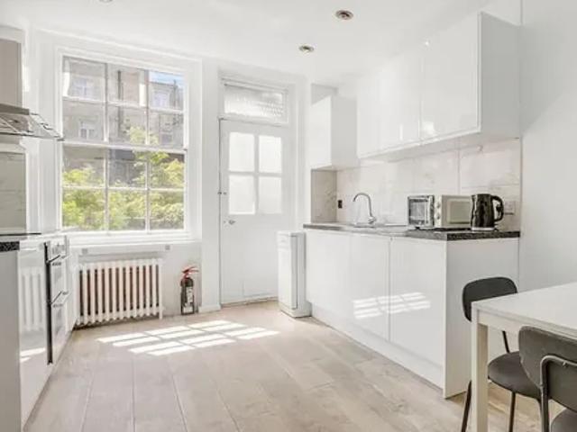 Apartment for rent in Bayswater, Greater London