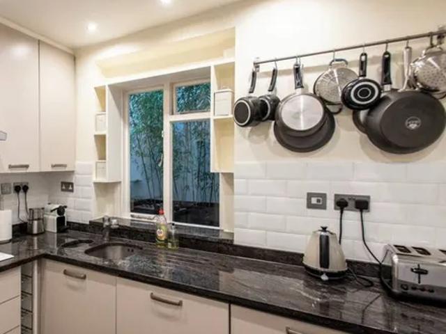 Apartment for rent in Paddington, Isle Of Man