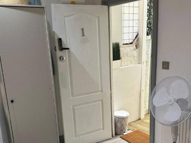 Apartment for rent in London Borough of Ealing, Greater London