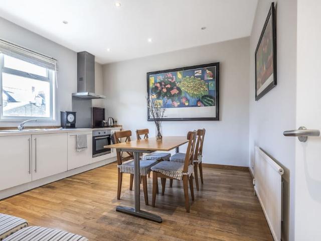 House for rent in London Borough of Hounslow, Greater London