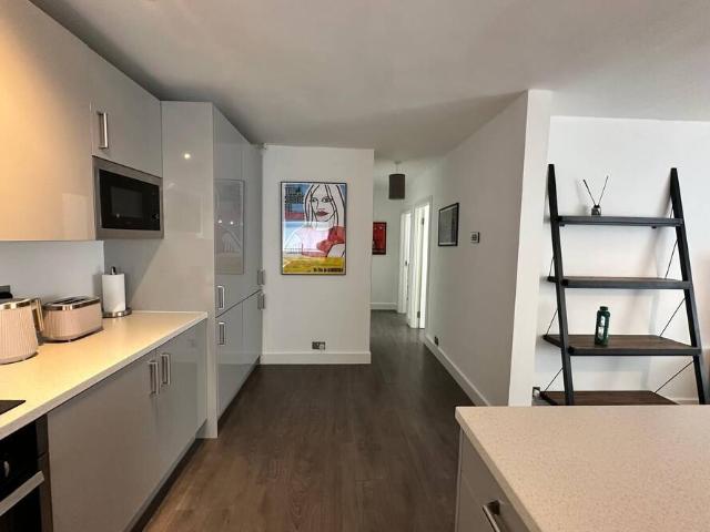 Apartment for rent in London Borough of Ealing, Greater London